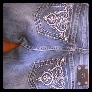 Miss me 30x31 flower bling Jean's rhinestone
